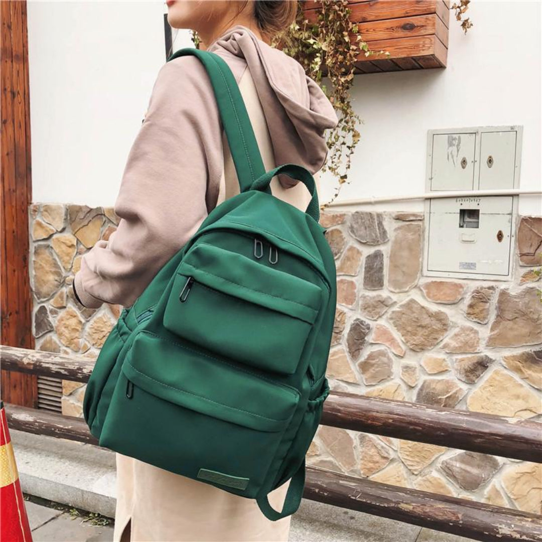 Schulrucksack Für Alle Wetterlagen | Wasserdicht Und Modern